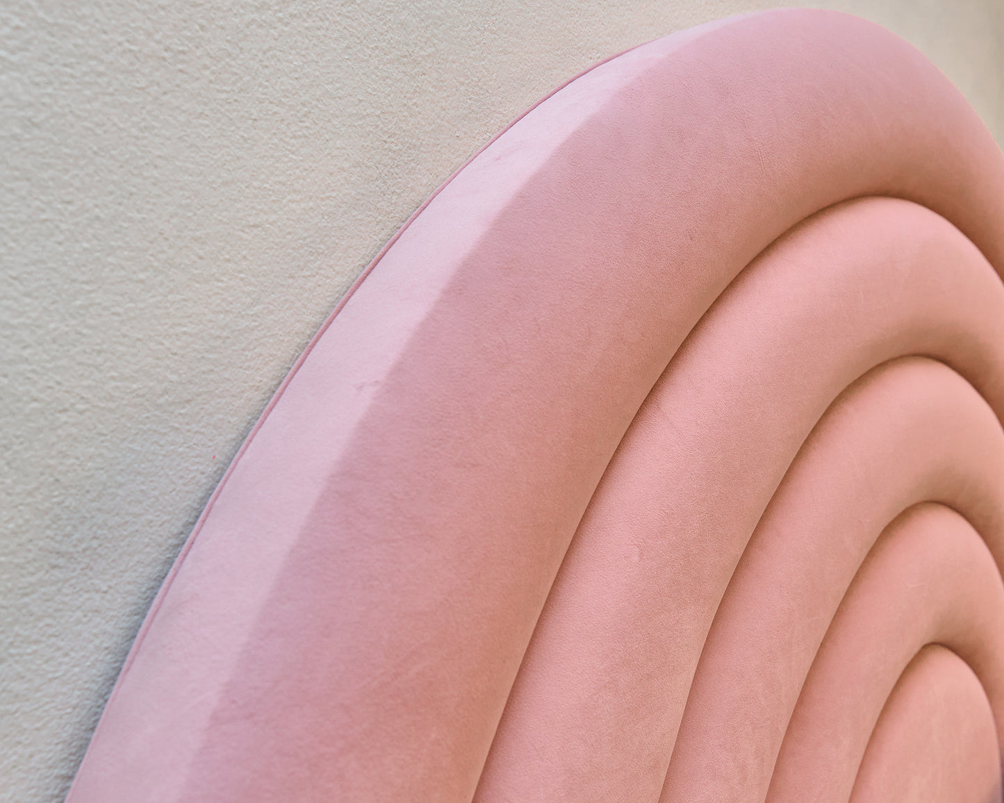 Circular Full wood x velvet Full Bed