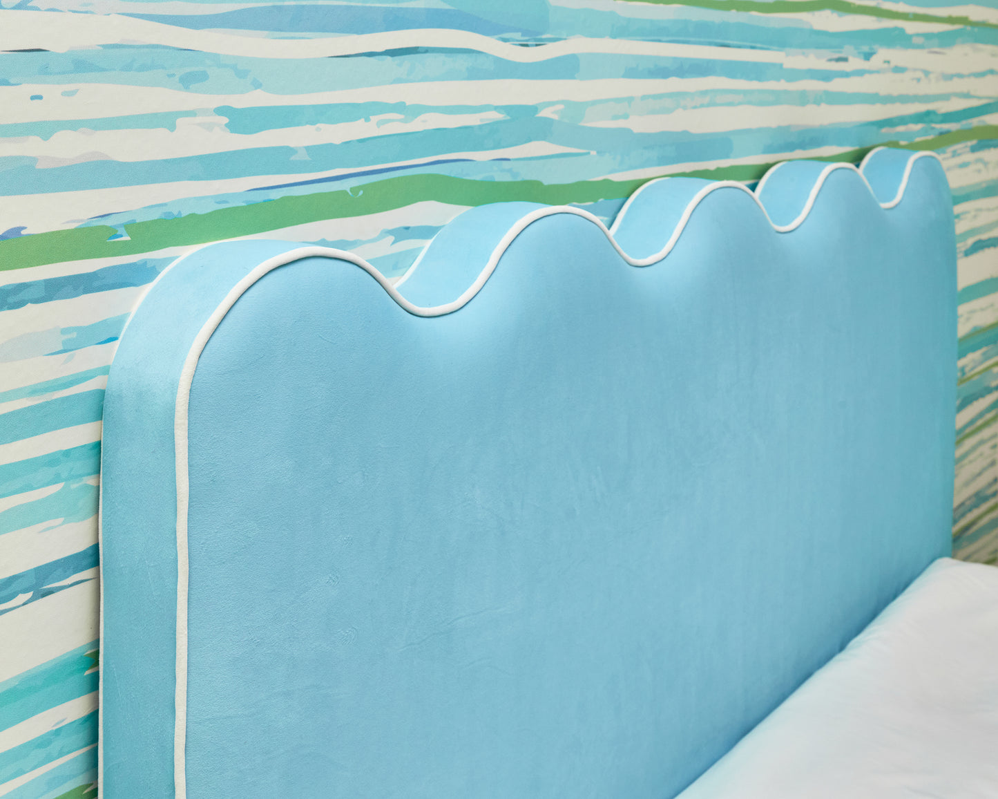 Blue Wavy Wallpaper