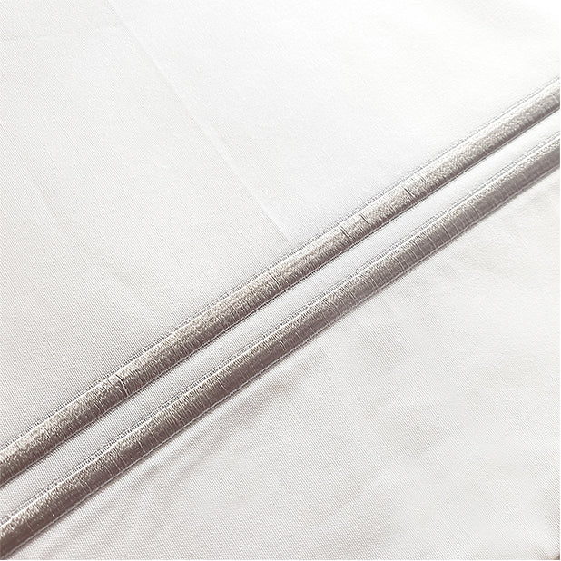 Embroidered 2 Borders White Upper sheet