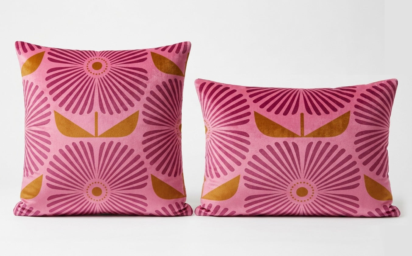 Pinks flowery Cushion