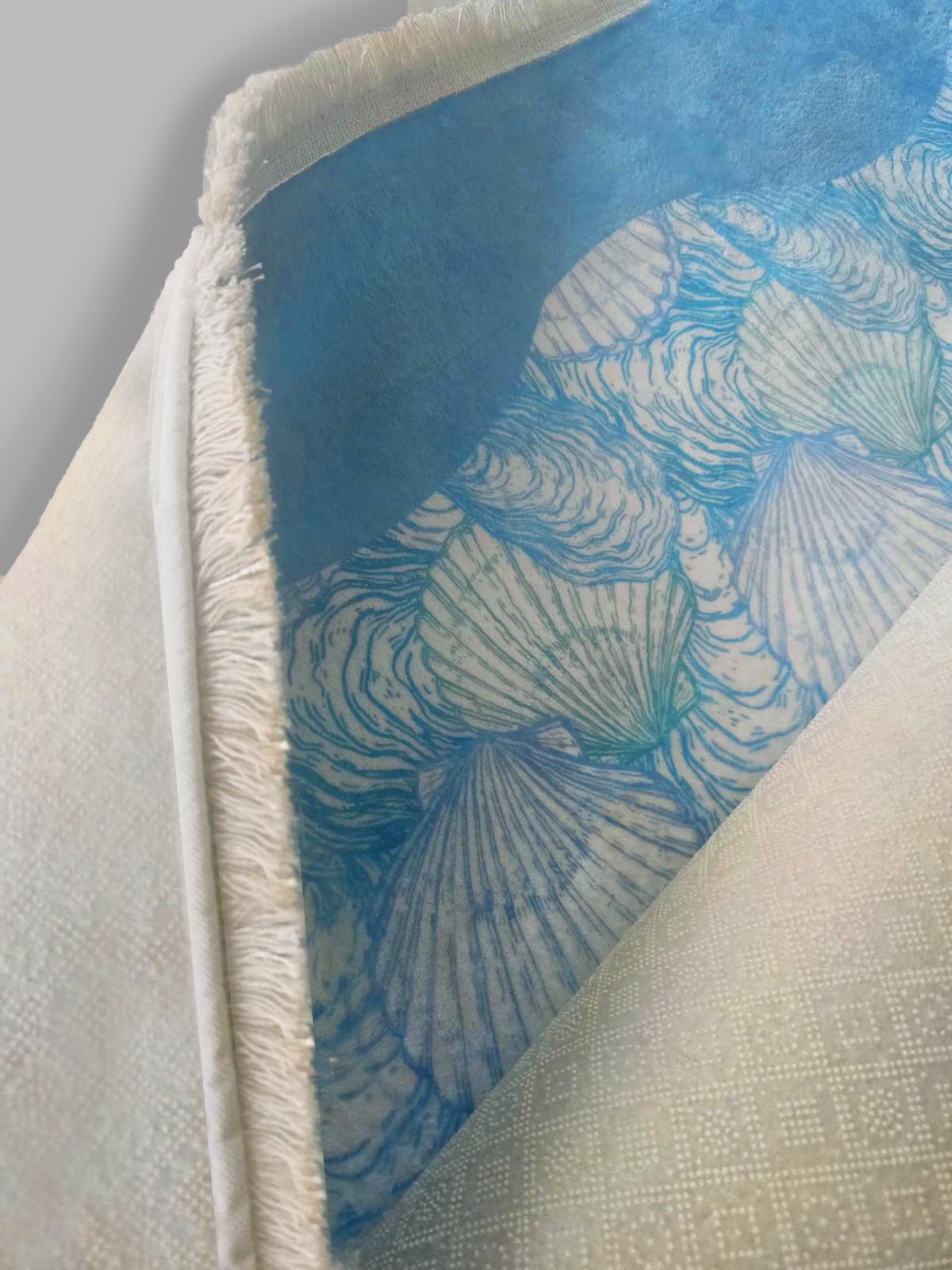 Blue Wavy Seashells Carpet
