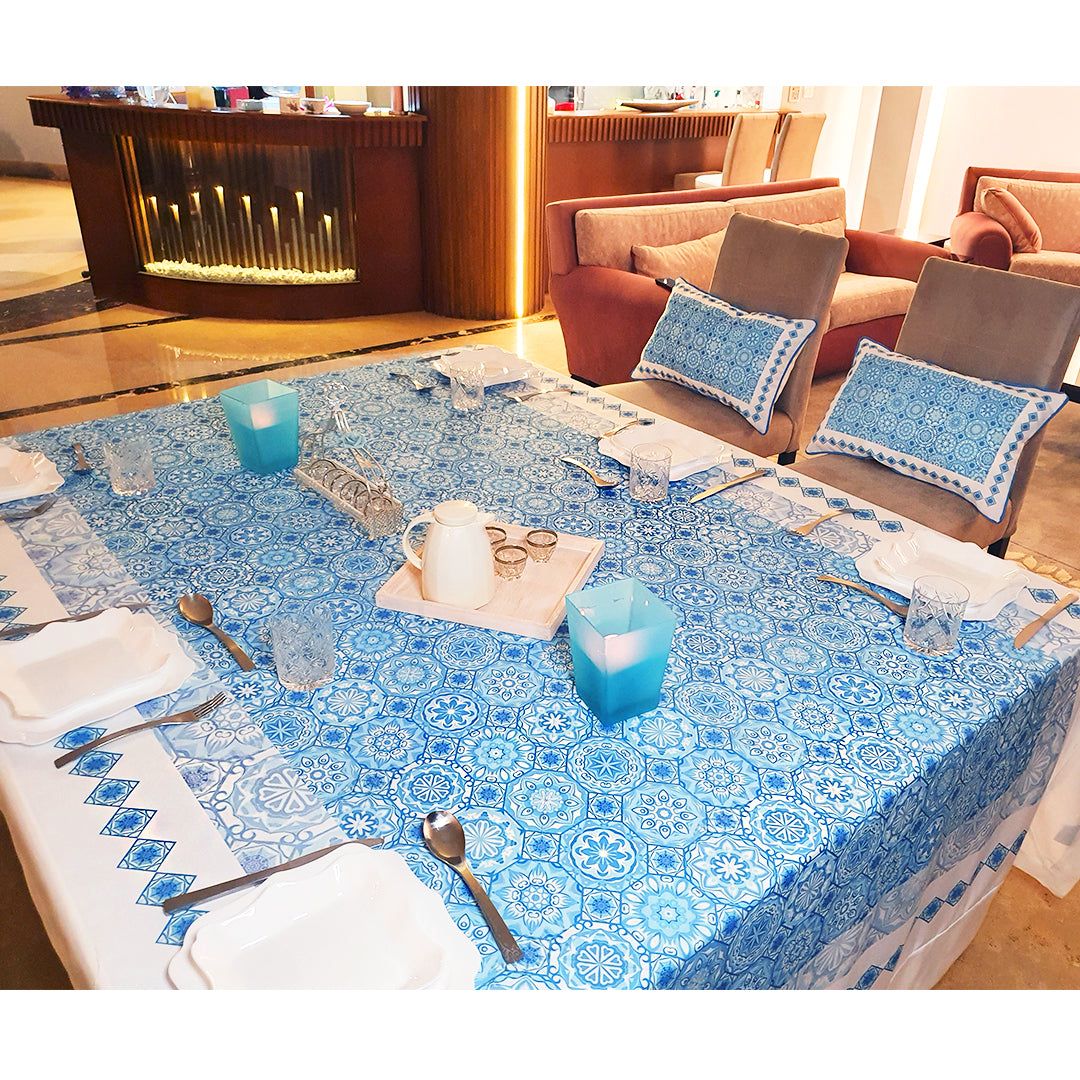 Light blue Rectangular Table cloth
