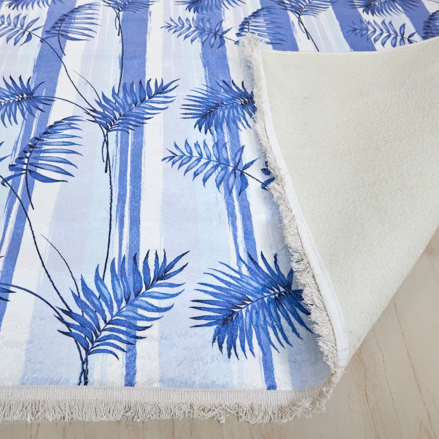 Blue wavy Leaves Carpet