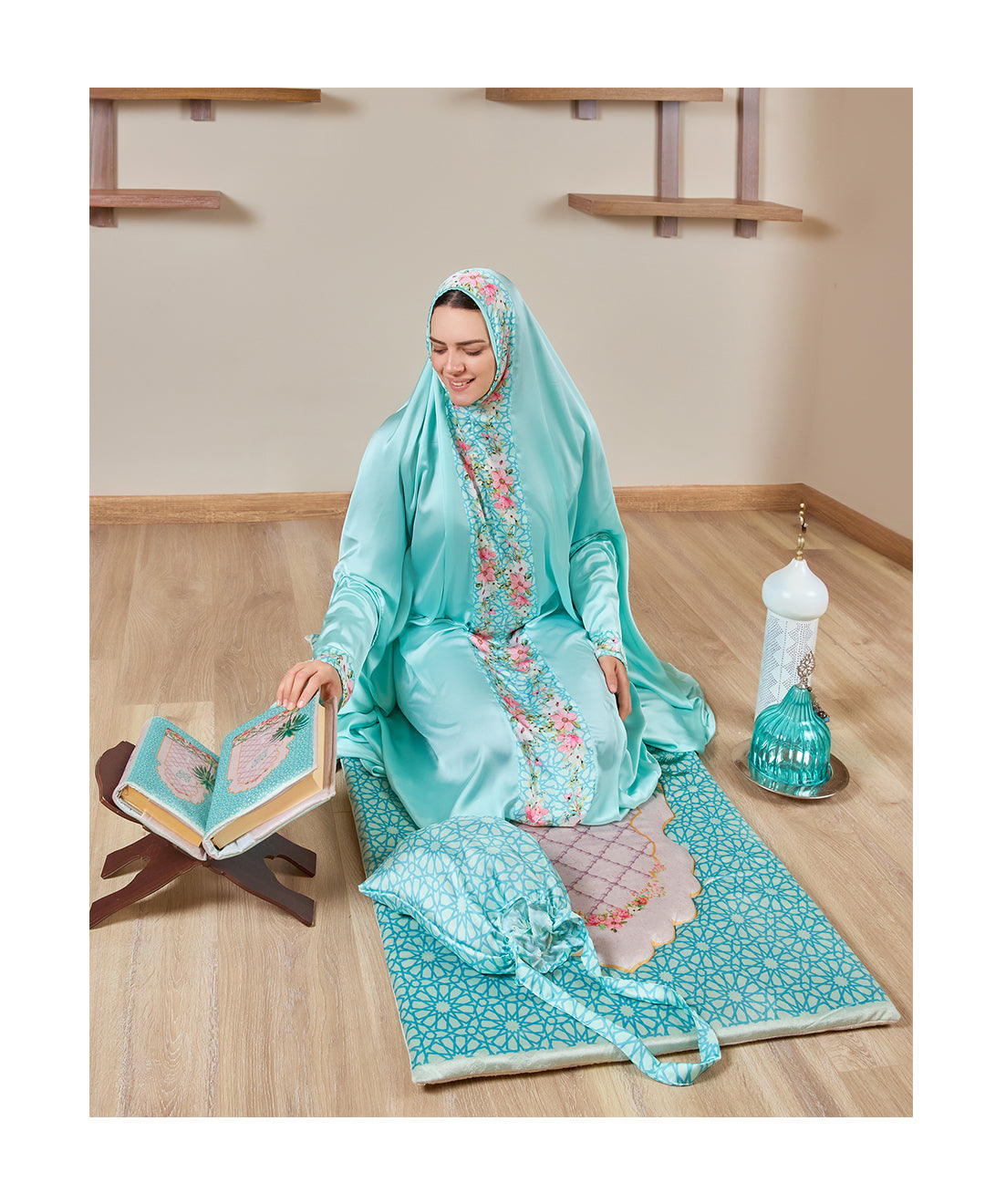 Mint Flowery Padded Praying Carpet