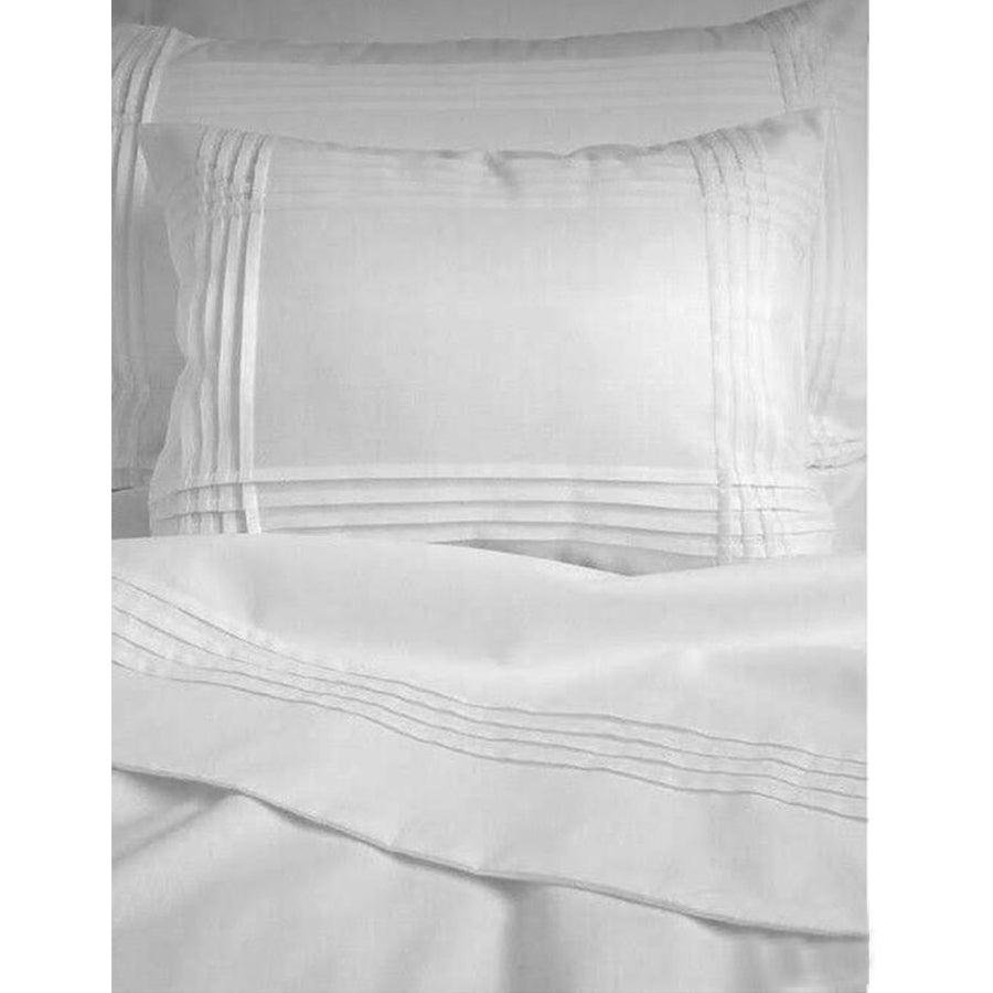 White Pleated Full Bed set