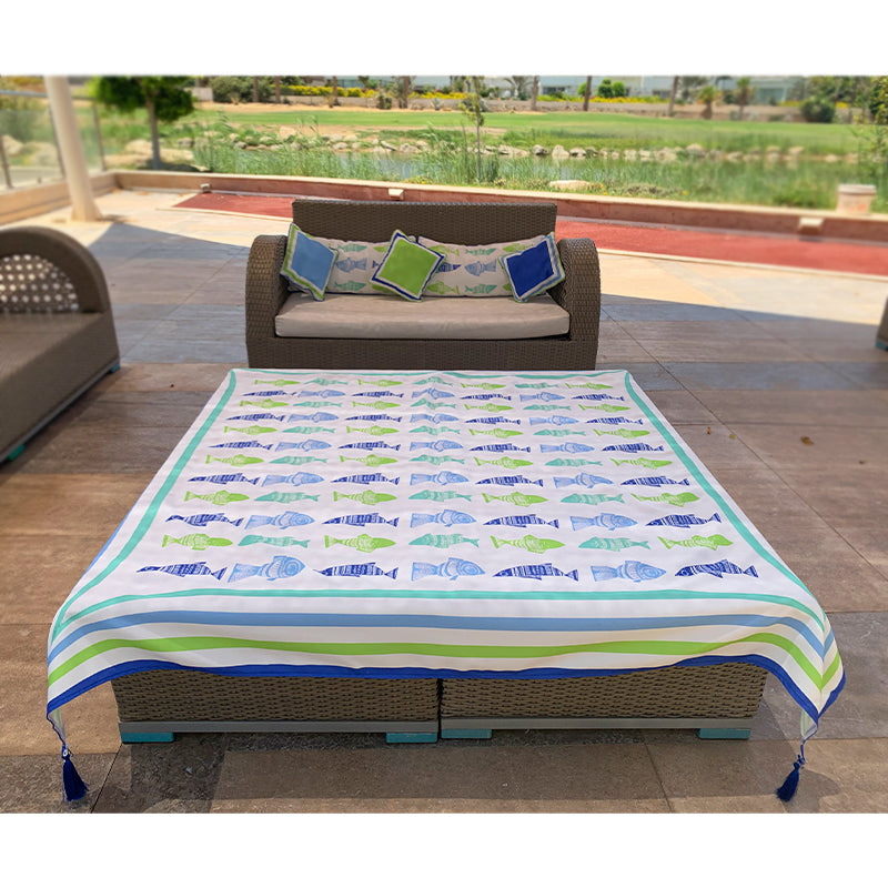 Fish tassels table cloth