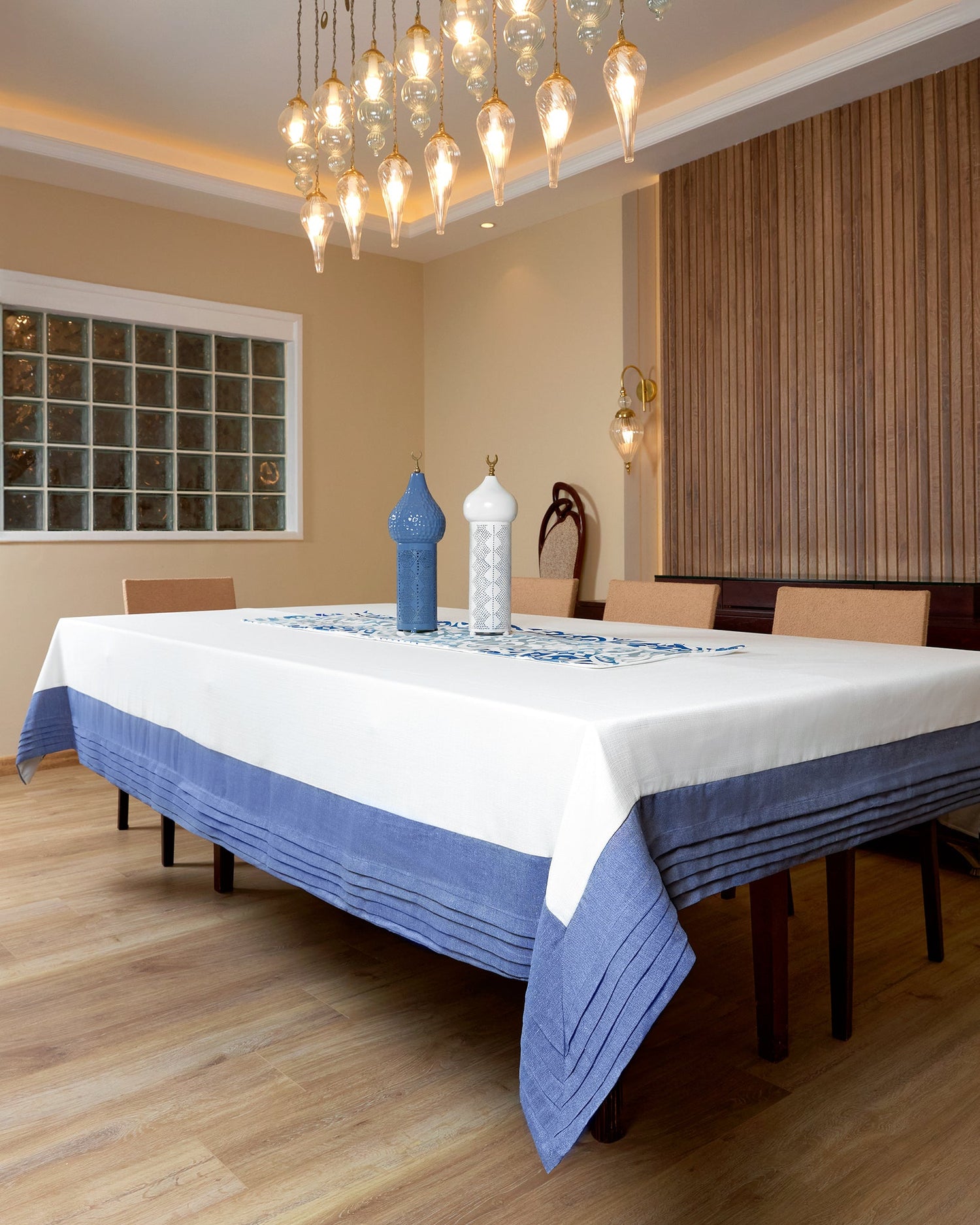 Tablecloth.