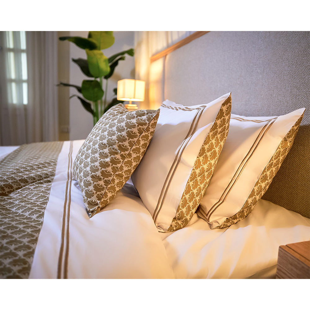 Brown Linen Full Bed set