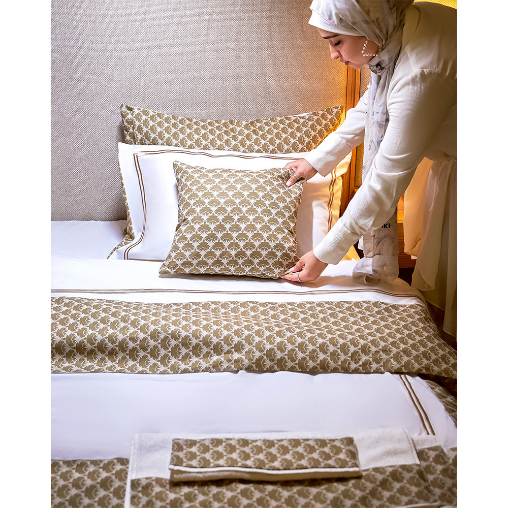 Brown Linen Full Bed set