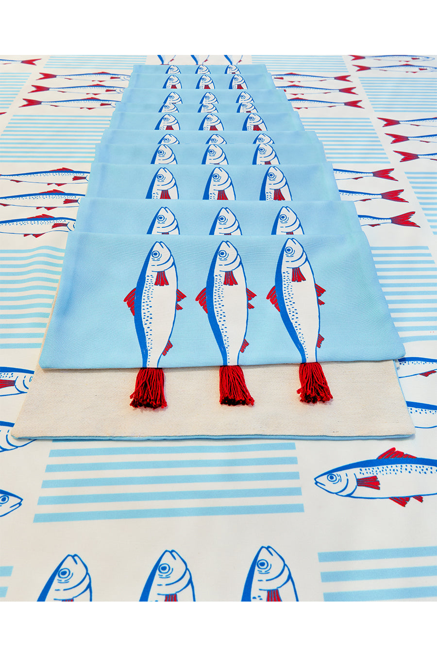Sardines Tablecloth with Placemates OFFER