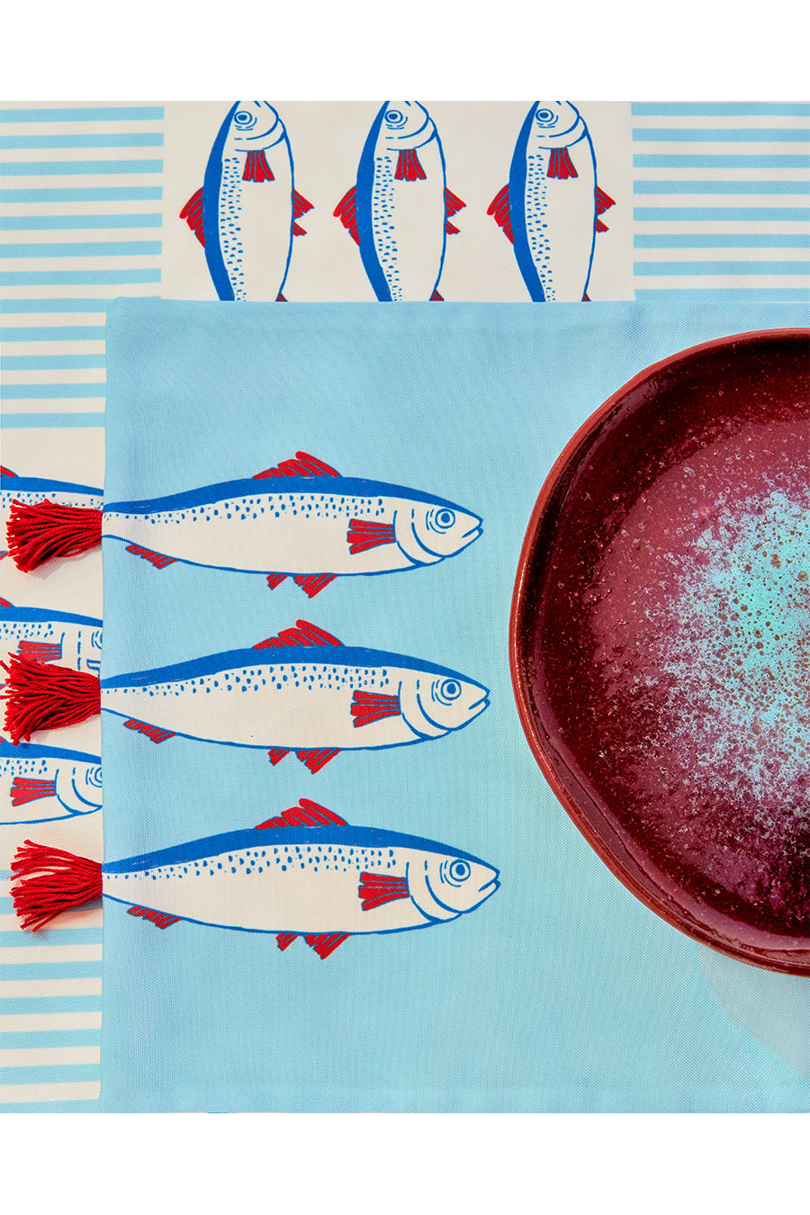 Sardines Tablecloth with Placemates OFFER