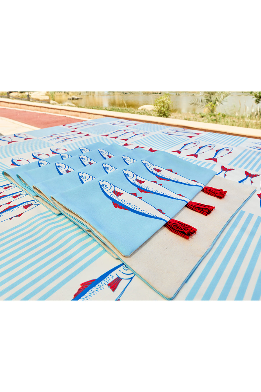 Sardines Tablecloth with Placemates OFFER