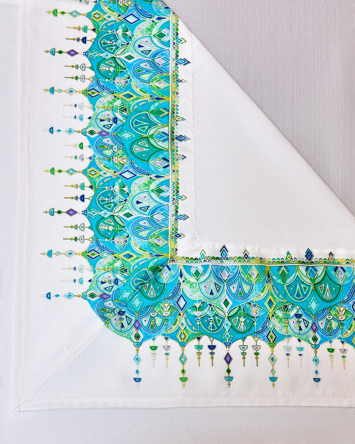 Mint border Tablecloth
