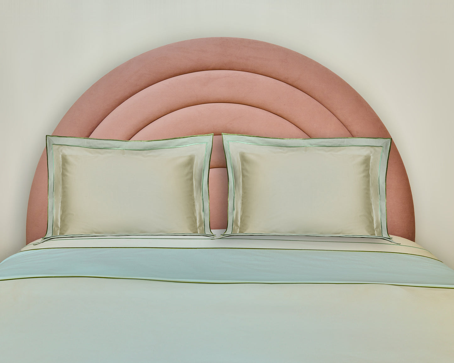 Circular Full wood x velvet Full Bed