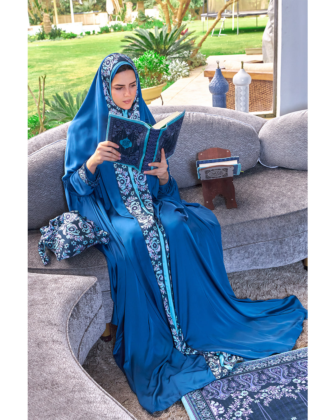 Navy Flowery Full praying set