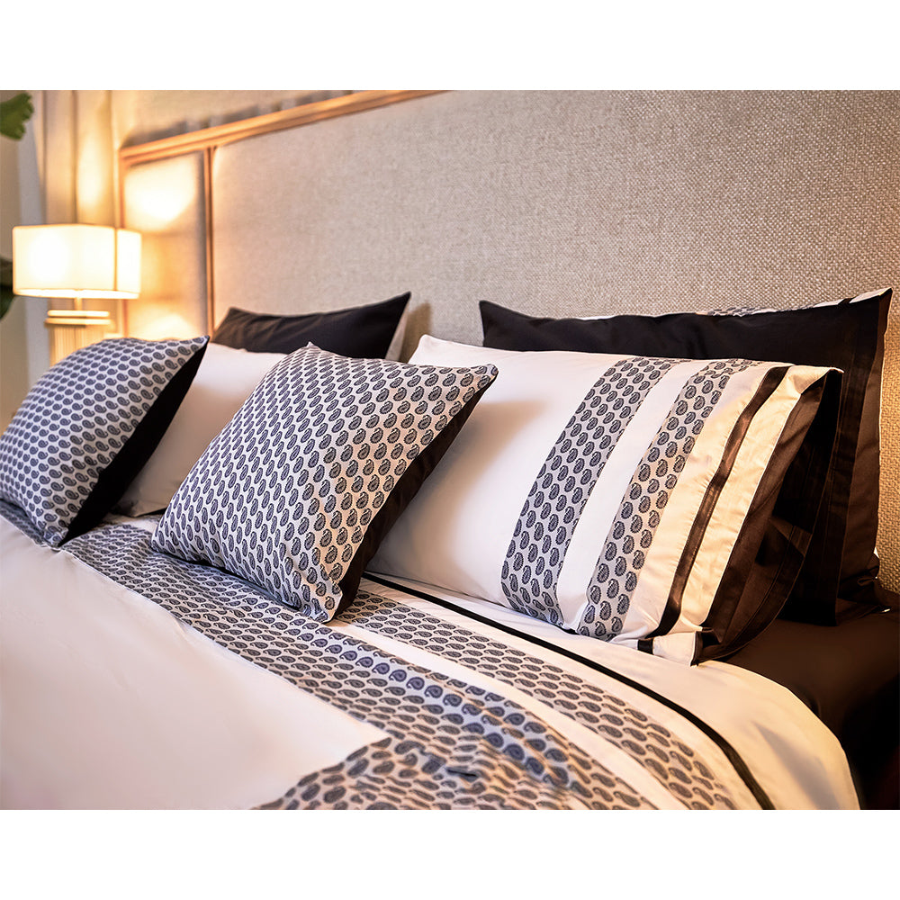 Black Kashmir Full Bed set