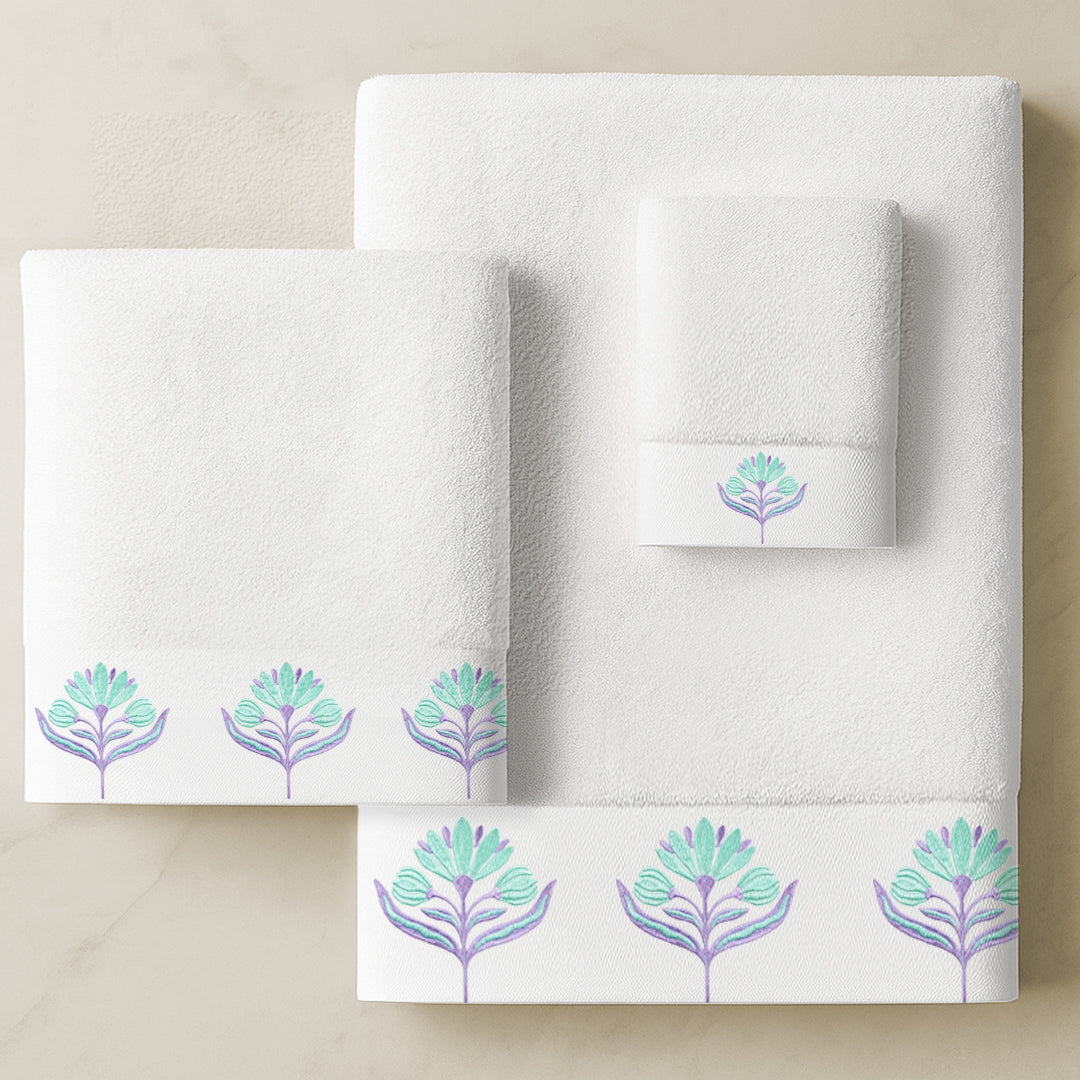 Mint vintage Towels