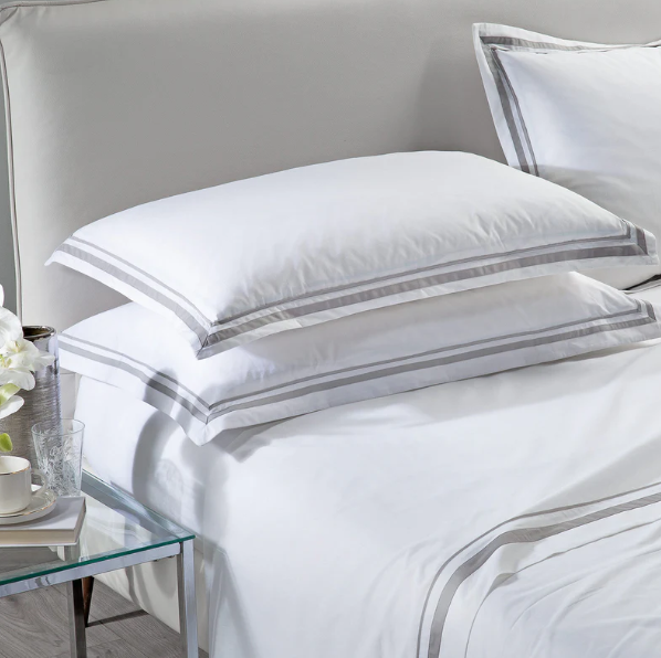 Borders Upper sheet+2 pillow cases