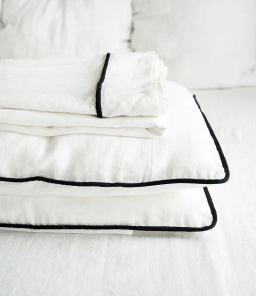 Piping Upper sheet+2 pillow cases