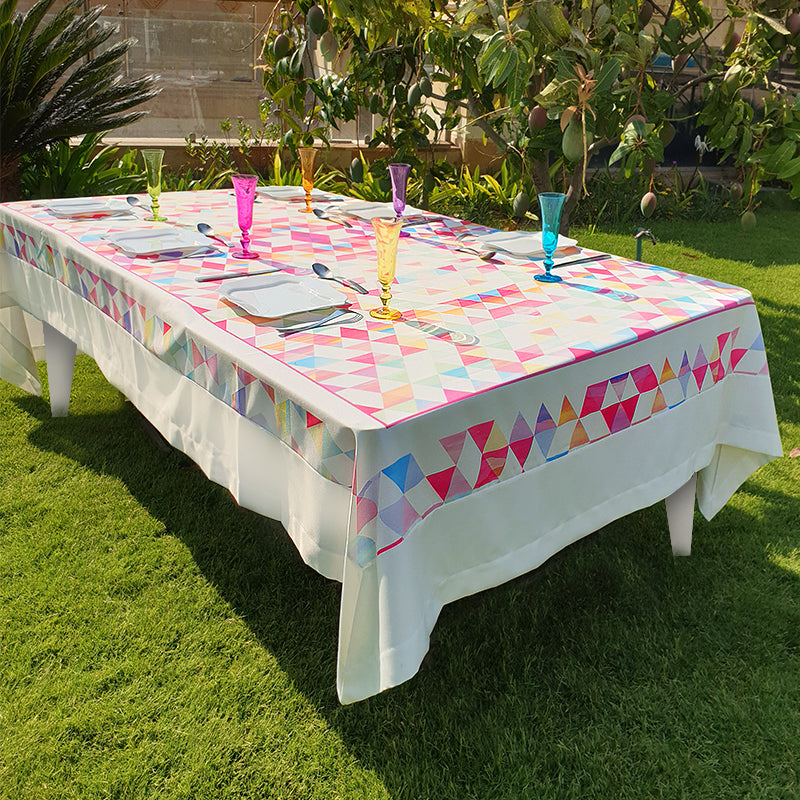 Triangle tablecloth
