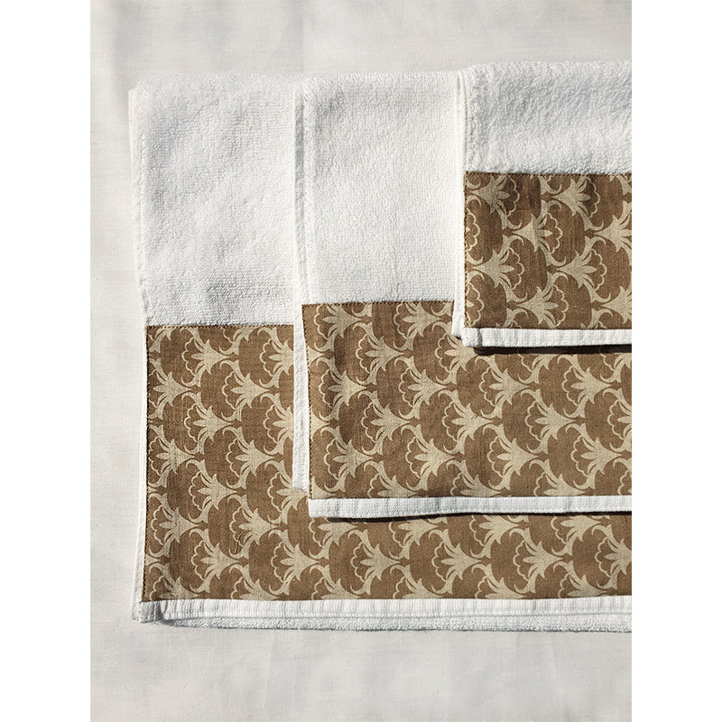 Brown Linen Towels Set