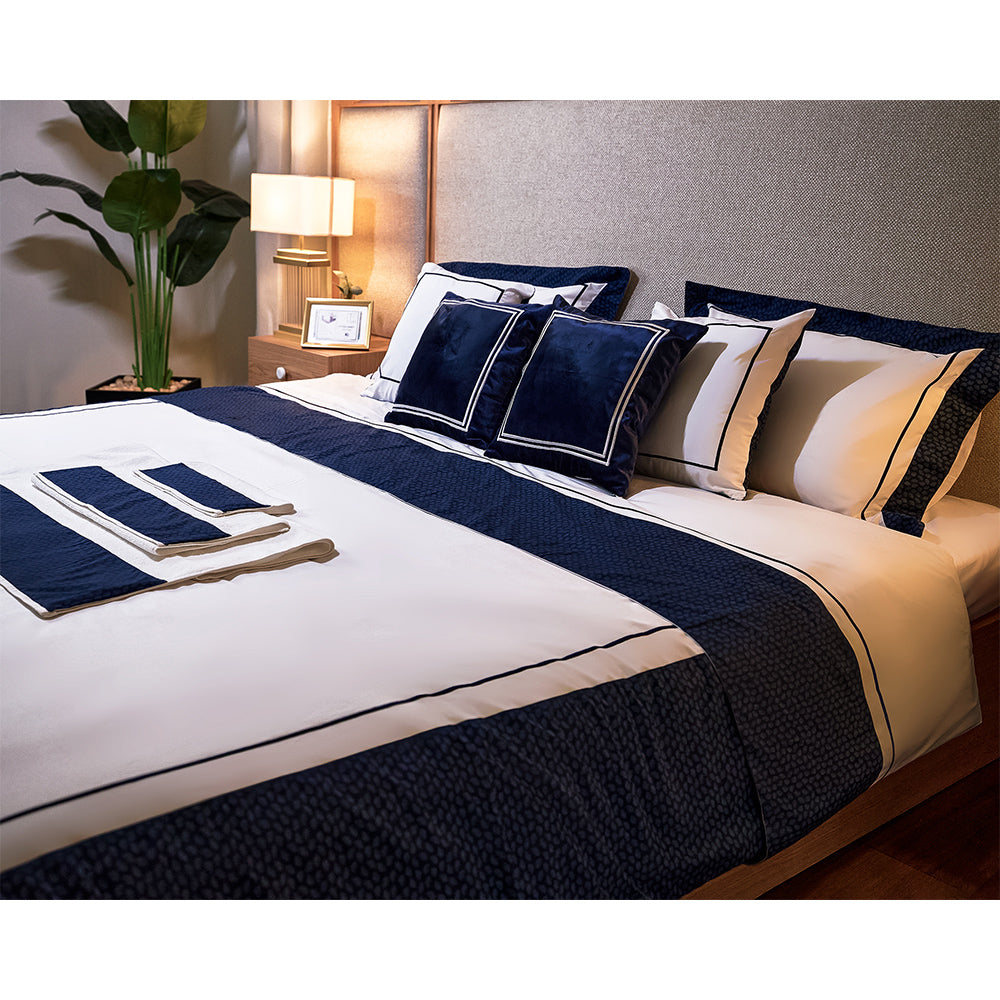 Navy Leaves Full Bed set