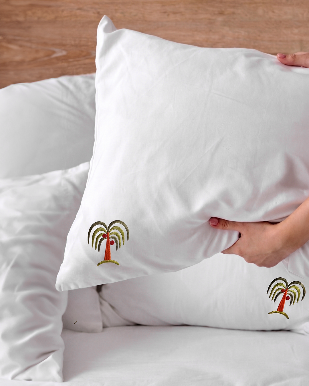 All embroidered set Offer