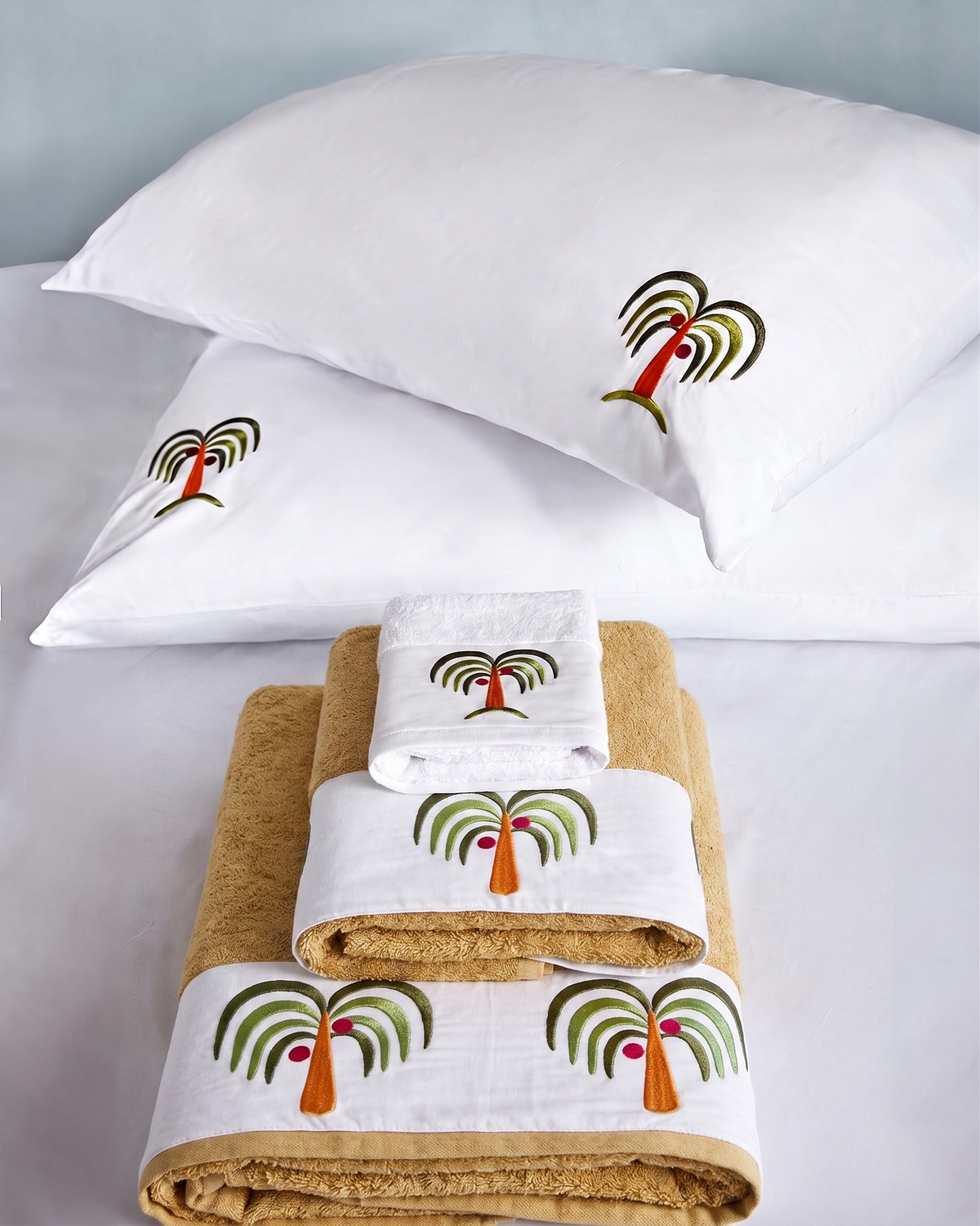 All embroidered set Offer