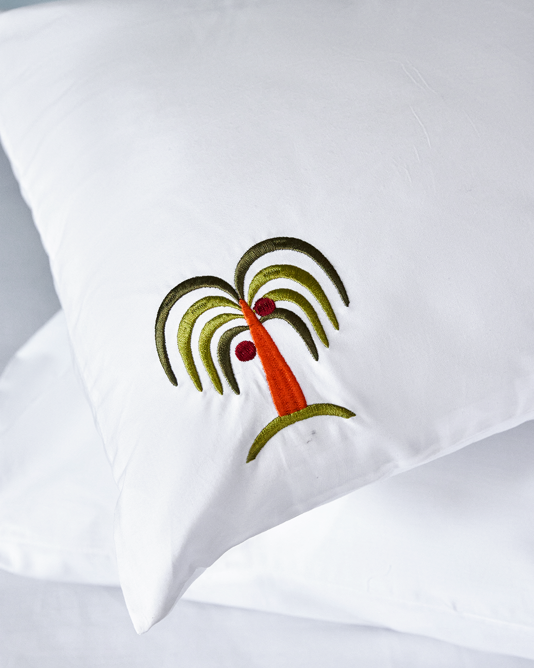 All embroidered set Offer