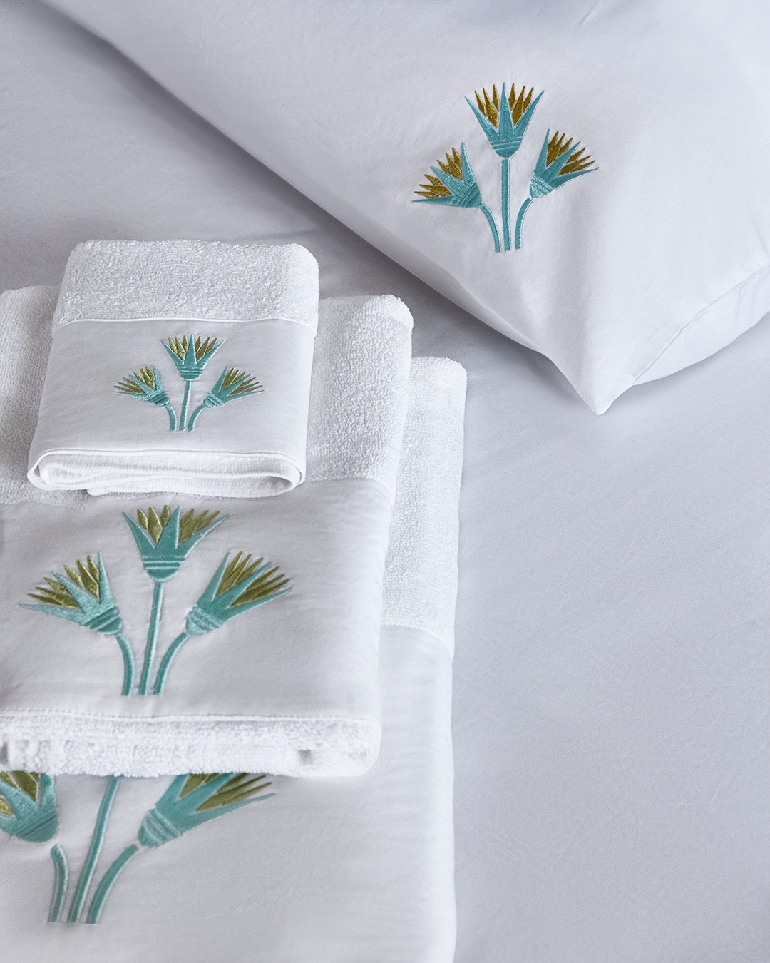 All embroidered set Offer