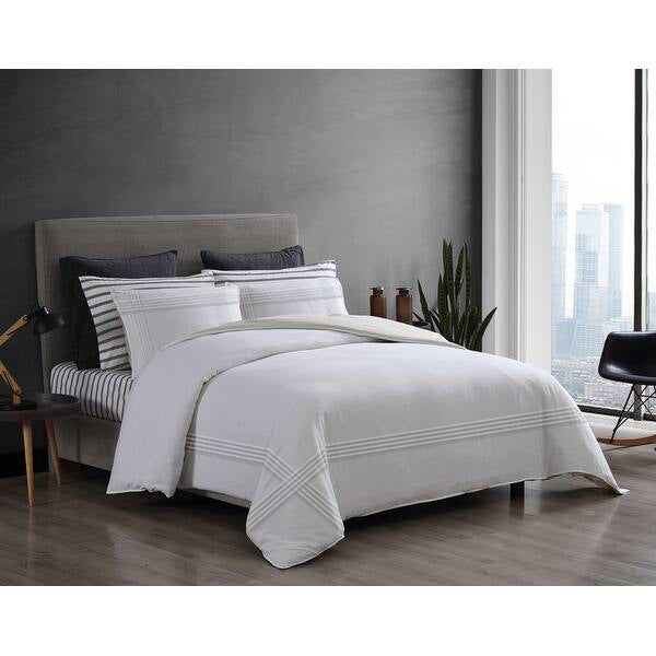 White Pleated Full Bed set