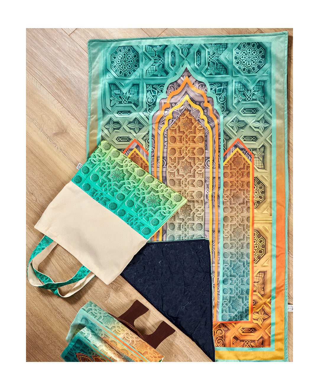 Mint Islamic motifs Full praying set